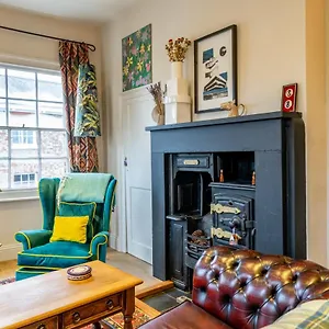 https://apartment-4-the-kings.yorkshirehotels.net