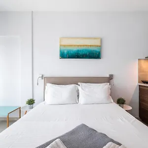 https://sky-studios.hotelschalkidiki.net